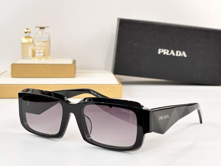 Picture of Prada Sunglasses _SKUfw75732742fw